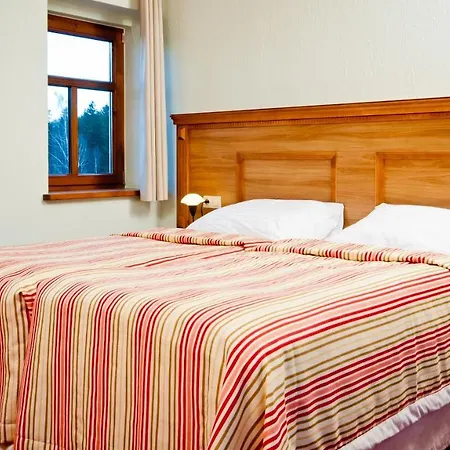 Przystanek Bavaria - Sauny, Parking Oraz Wstep Do Parku Bajek W Cenie! Homestay *