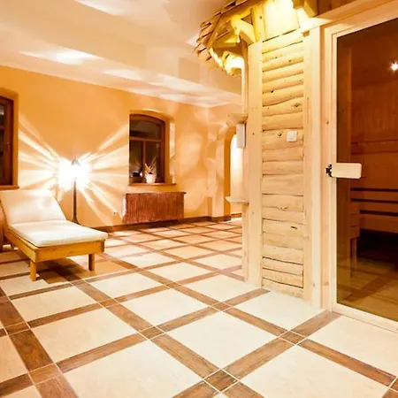 Przystanek Bavaria - Sauny, Parking Oraz Wstep Do Parku Bajek W Cenie! Homestay *